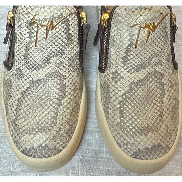 Giuseppe Zanotti Women 37.5 Python Print Low-Top Slip on Sneakers Gold Zippers - Picture 2 of 14